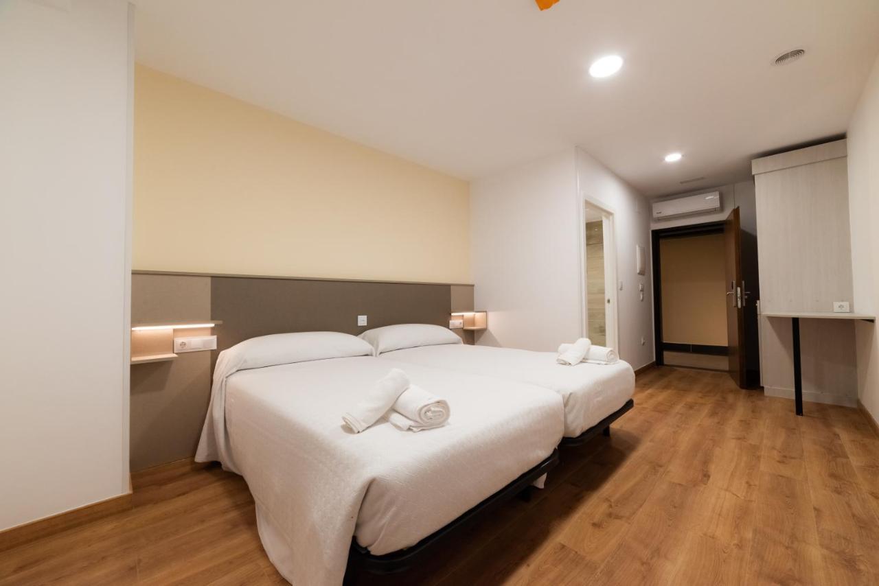 Hotel Estrela Do Camino à Palas de Rei Extérieur photo